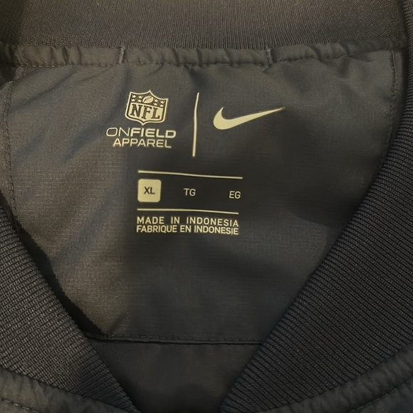 Mens Nike Tennessee Titans Sideline Vest - Picture 3 of 5